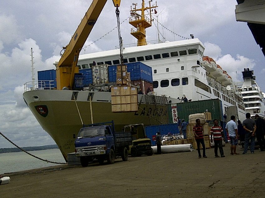 Pengiriman Cargo Jakarta ke Tanjung Uban